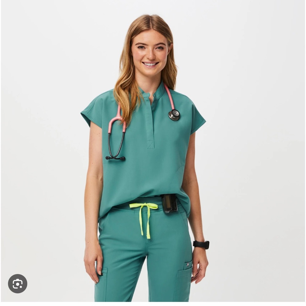 Figs Scrubs in Cactus S